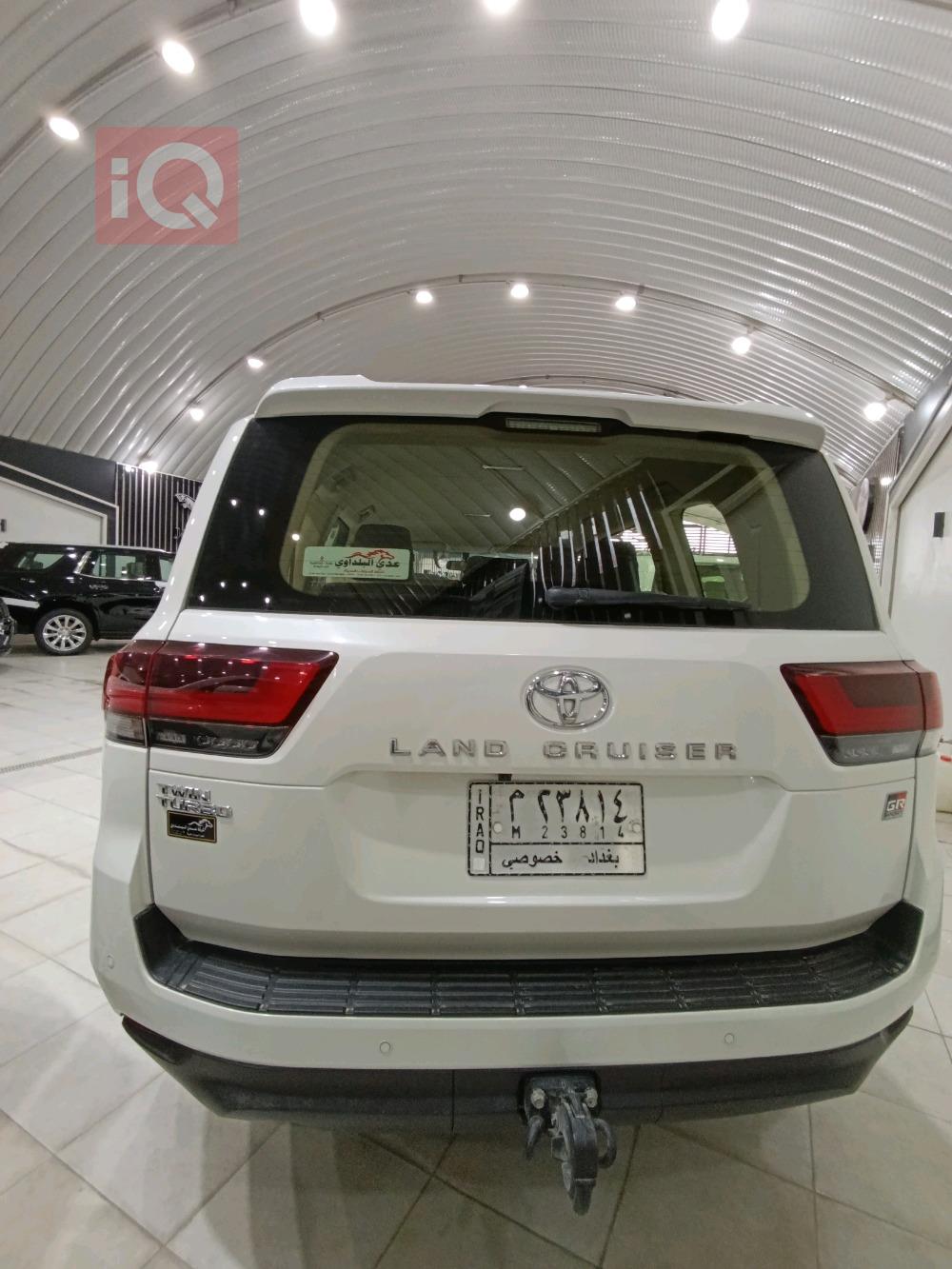 تويوتا لاندكروزر